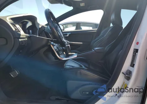 2016 Volvo S60 Polestar из США, поврежденный, VIN YV149MTS6G2414579